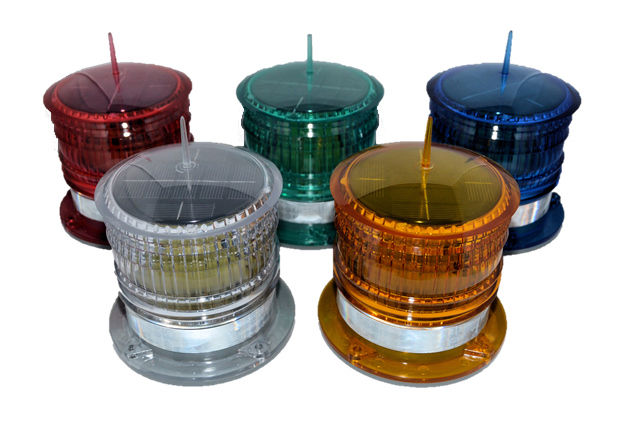 چراغ سر دکل خورشیدی